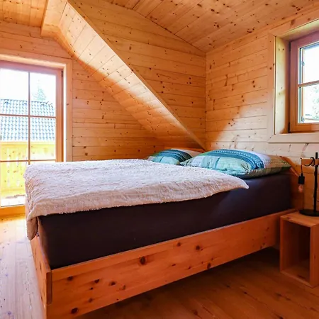Schoenes Holzhaus In Holiday home