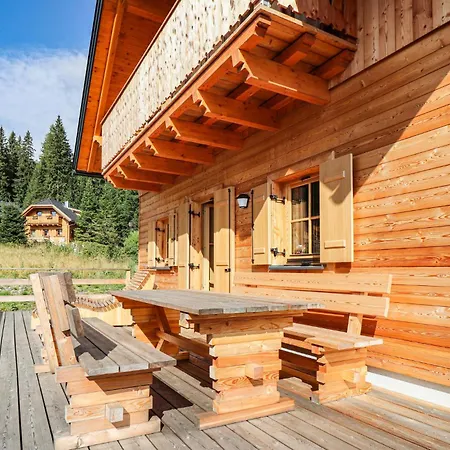 Schoenes Holzhaus In * Flattnitz